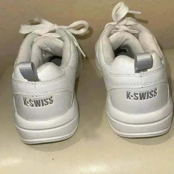 Kswiss Women’s size 8 - Picture 2 of 7